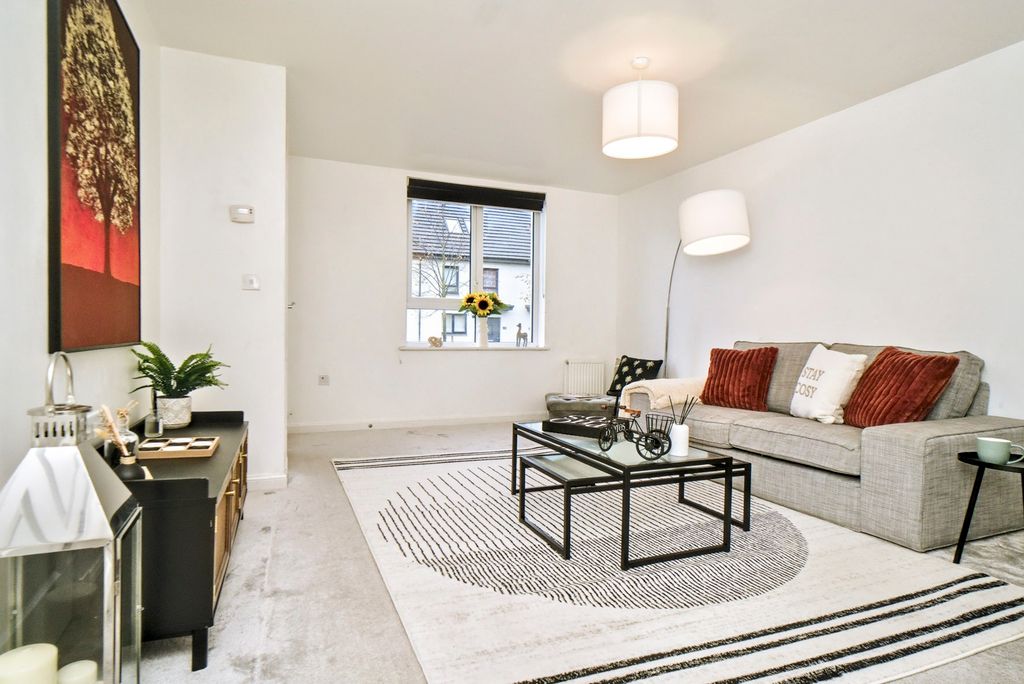 Property photo 3 of 13 Property Image 3