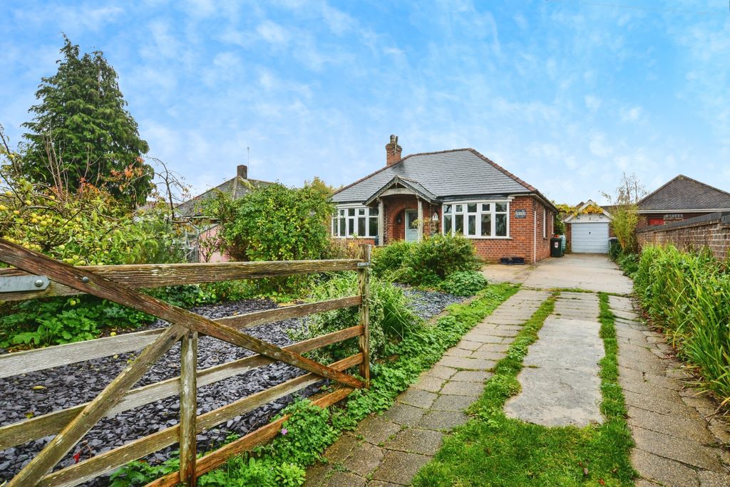 Property photo 1 of 19 Front View