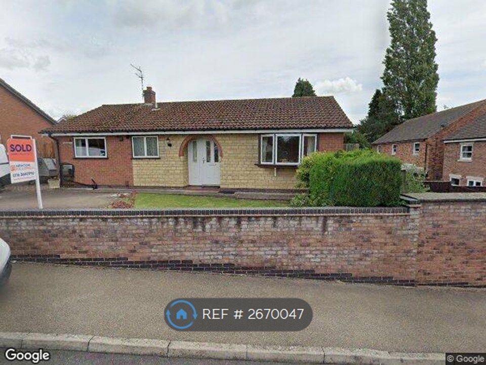Property photo 2 of 12 3 Bedroom, Large Garden, Garage, Conservatory.