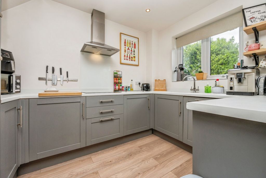 Property photo 3 of 20 Pbox-Img.Jpg