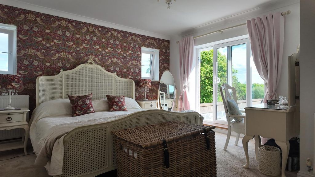Additional image 25 of 5 bed detached house for saleStation Road, Bynea, Llanelli SA14