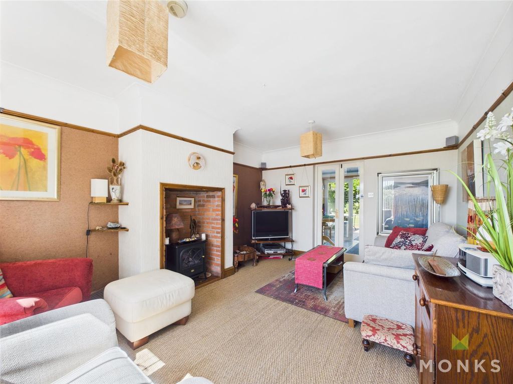 Property photo 2 of 23 Cam01348G0-Pr0658-Still009.Jpg