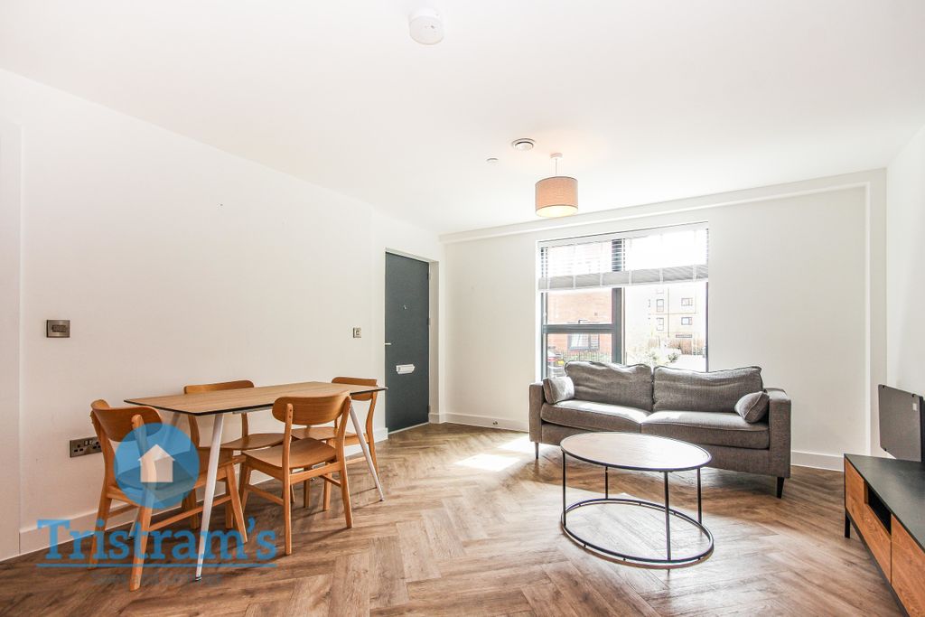 Property photo 3 of 9 Img_3162