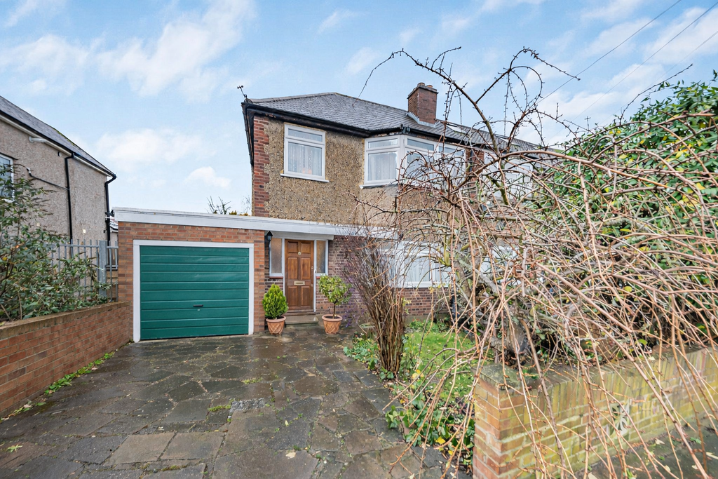 Property photo 1 of 15 Aa736F7A-F6Cf-4788-9862-F9d2A9A13Fb3