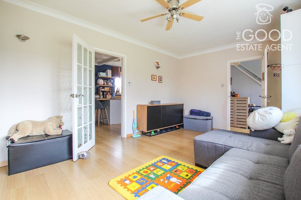 Property photo 3 of 18