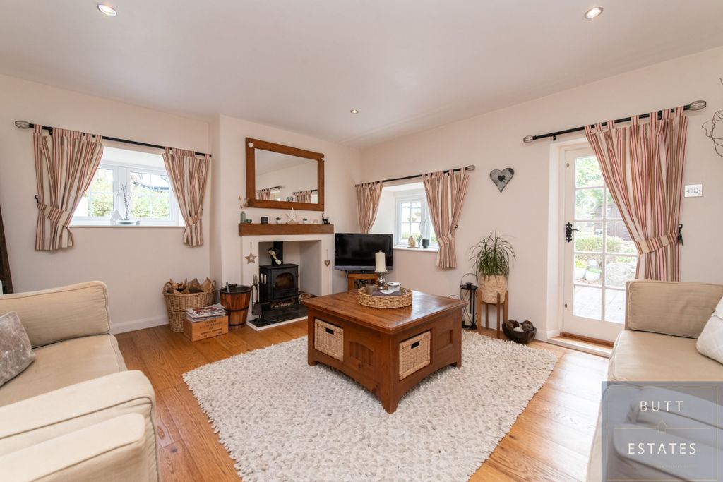 Property photo 2 of 16