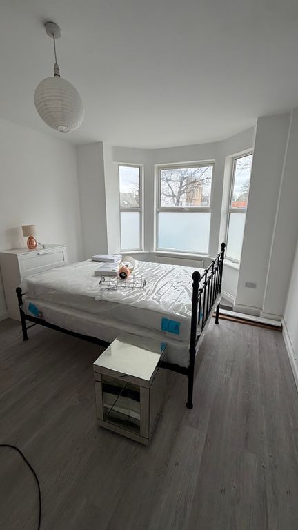 Property photo 2 of 3