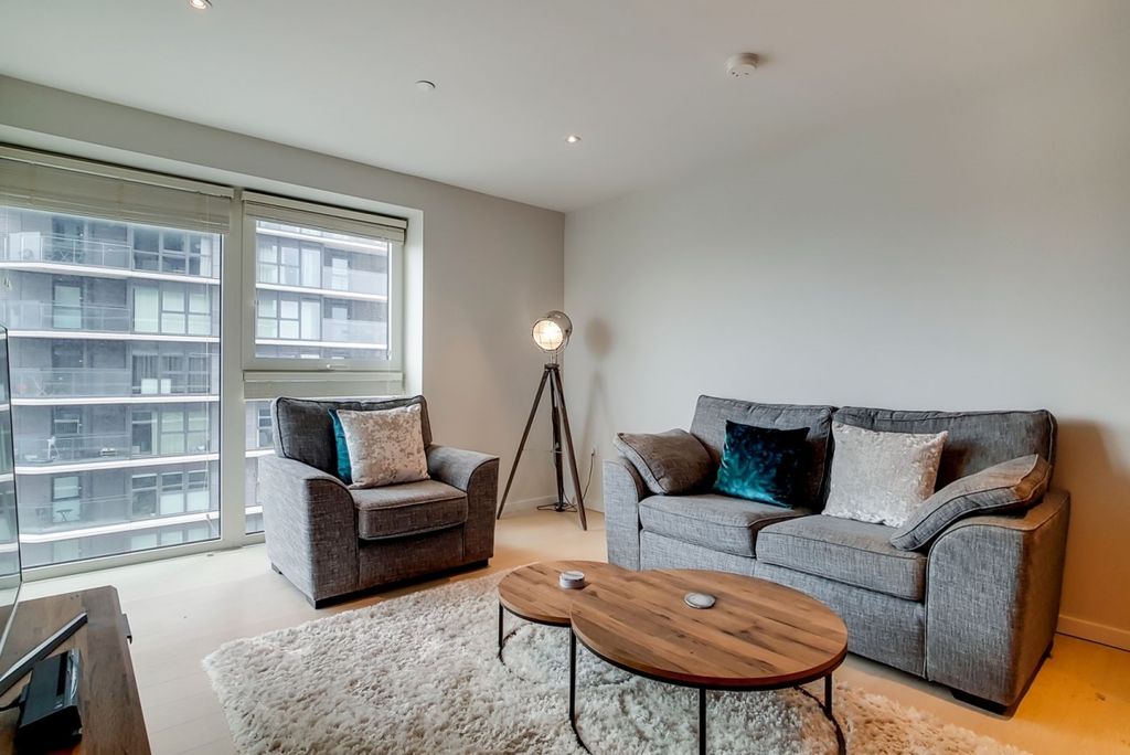 Property photo 1 of 13 2_Kitchen_Recepti...