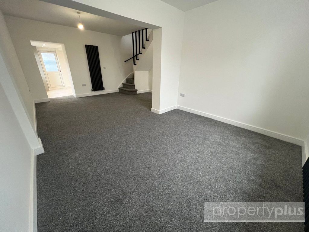 Property photo 3 of 17 Picture No. 08