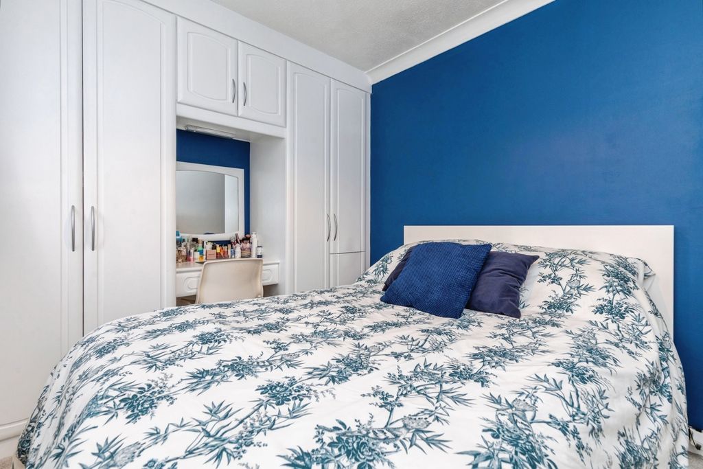 Property photo 3 of 16 Pbox-Img.Jpg