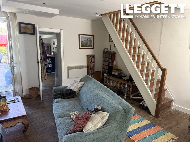 Property photo 3 of 10