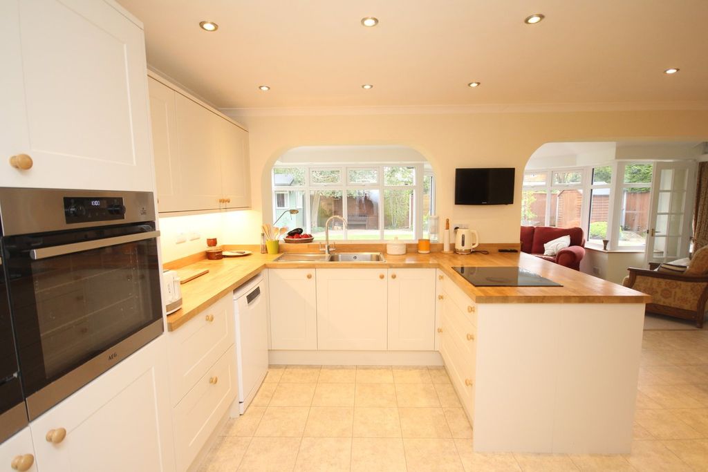 Additional image 13 of 4 bed detached house for saleFouracres, Letchworth Garden City SG6