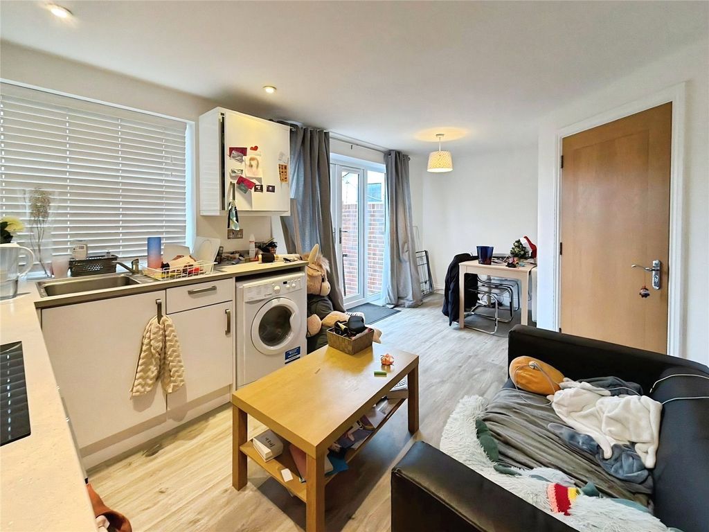 Property photo 2 of 6 Reception Room