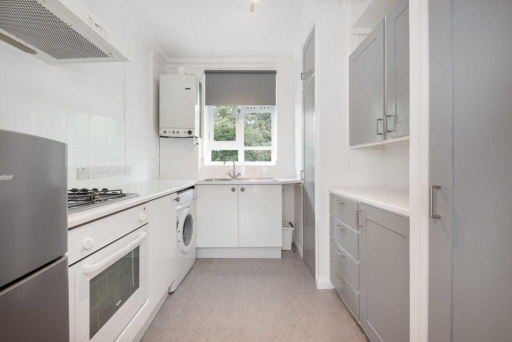 Property photo 2 of 6 Newtown Court