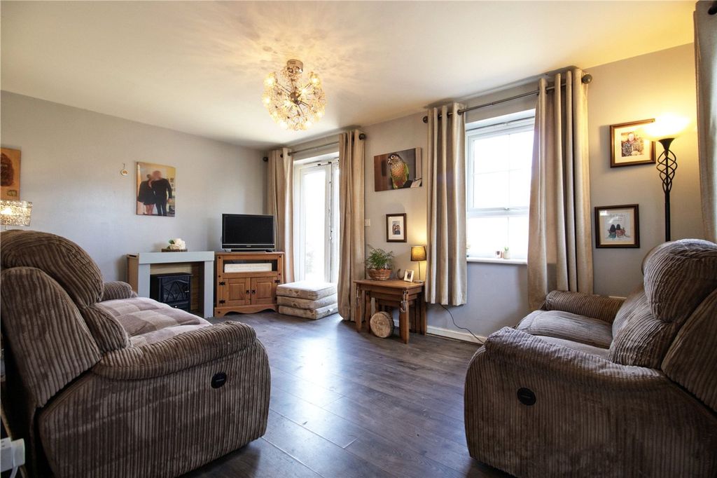 Property photo 2 of 13 Picture No. 04