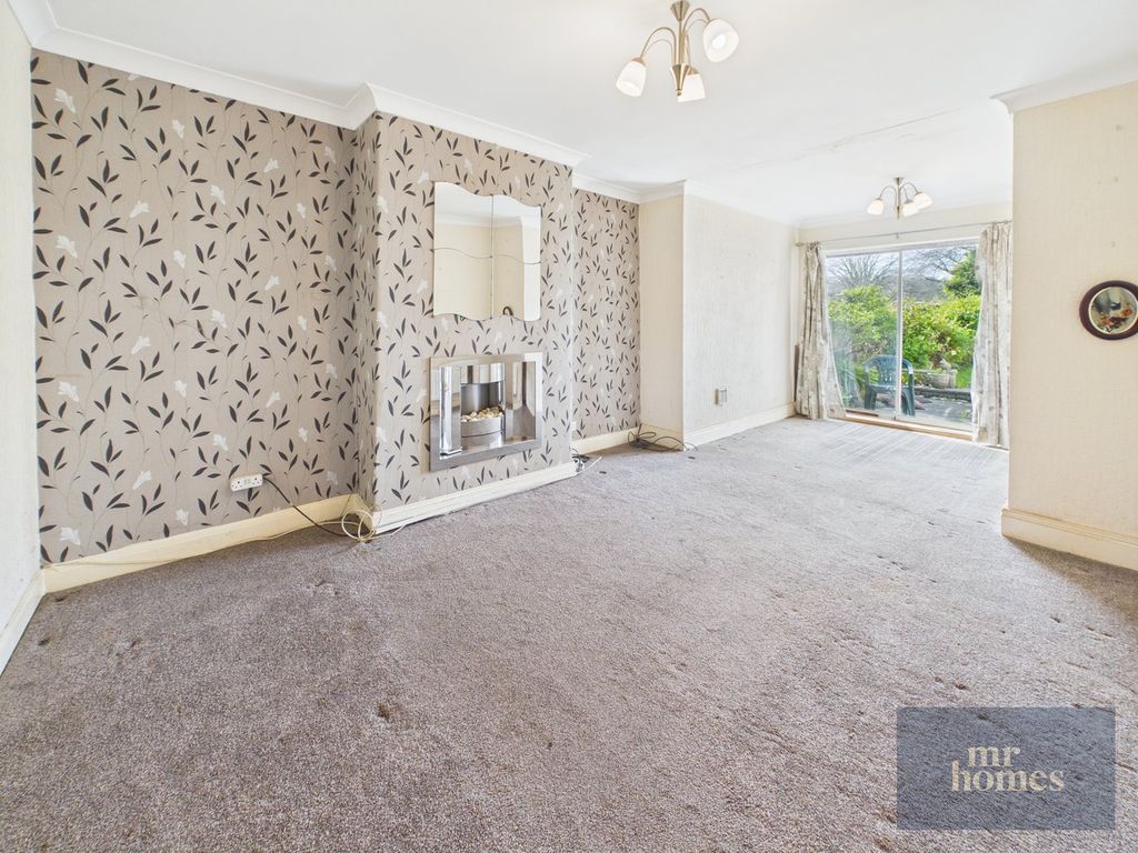 Property photo 2 of 44