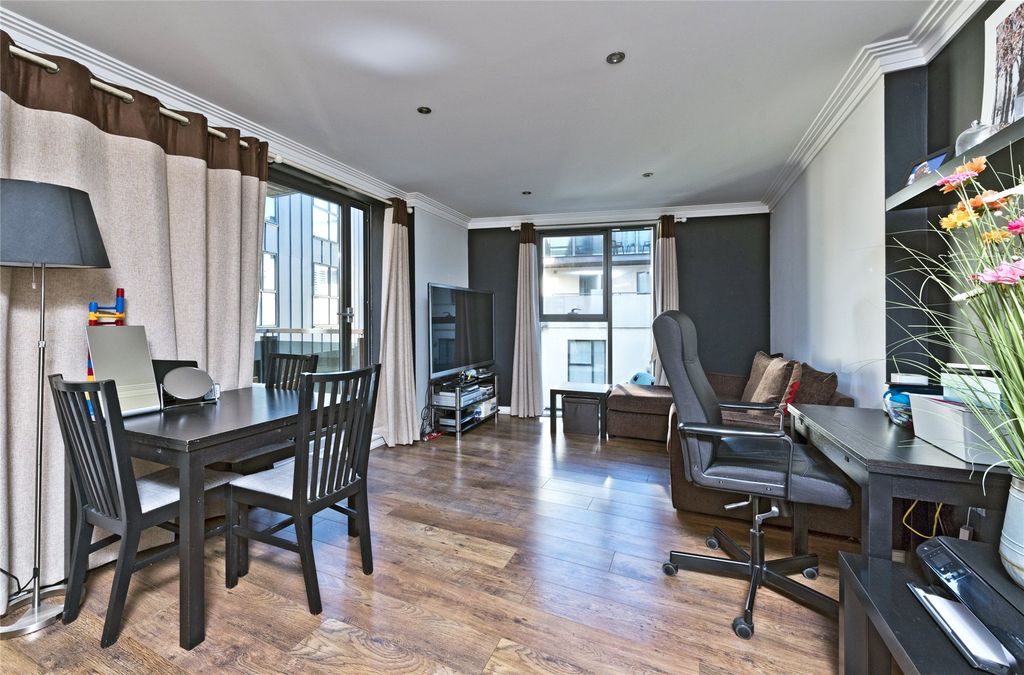 Property photo 2 of 11 Picture No. 05