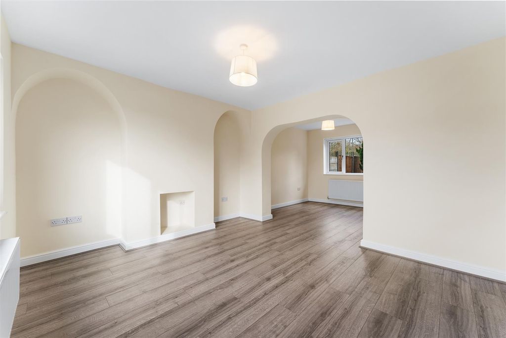 Property photo 2 of 22 1 Bryer Road Lounge 2.Jpg