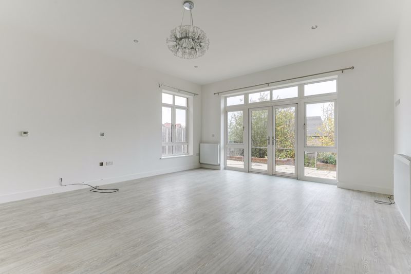 Property photo 3 of 31 Photo 21