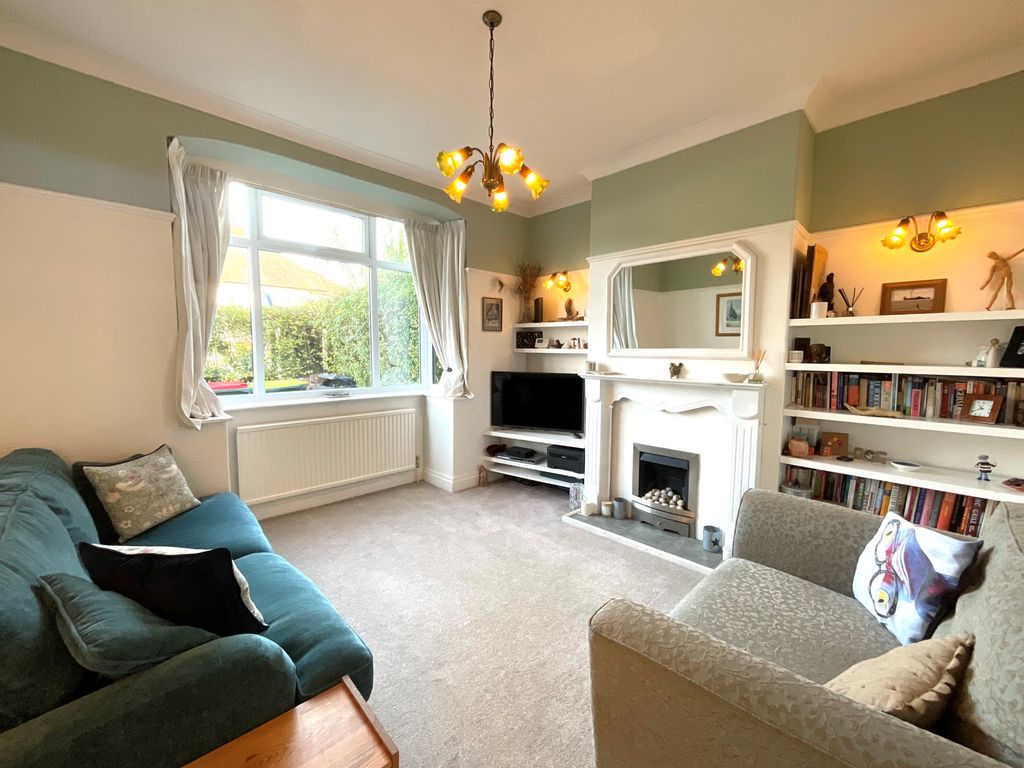 Property photo 2 of 21