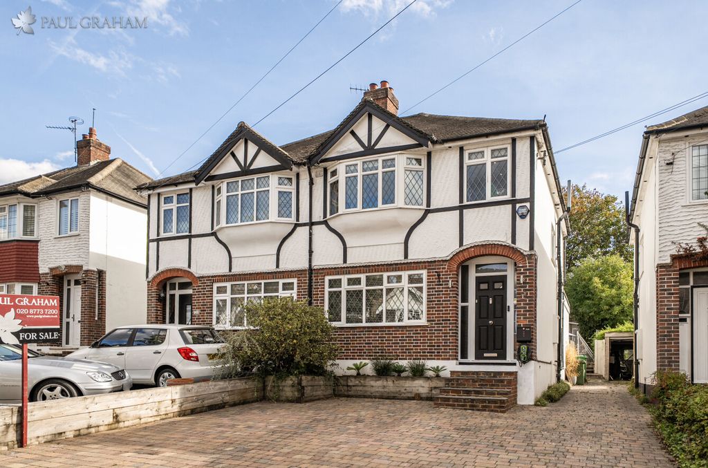 Property photo 1 of 17 Ca5F9A28-81c1-4152-9bae-274Ef5A01B5d