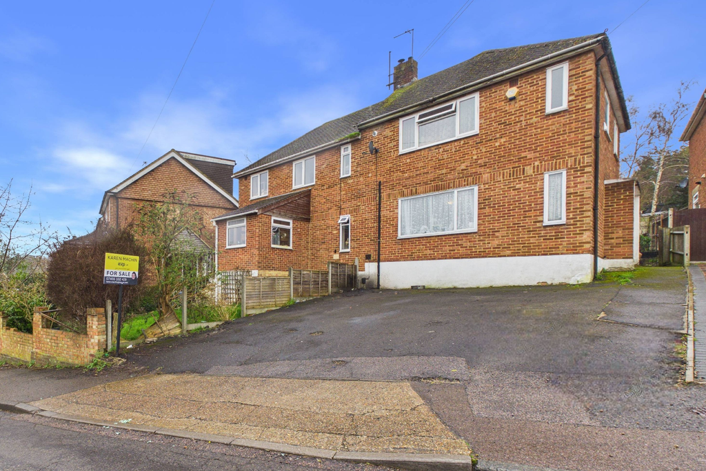 Property photo 1 of 8