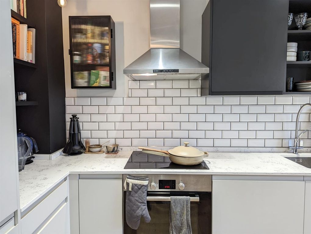 Property photo 3 of 16 A40Ac3c6-d09d-4d69-96c4-060019Bfabdc.Jpg