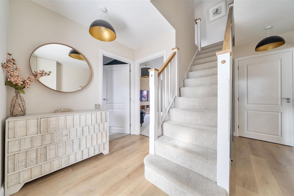 Property photo 3 of 20 22 Portland.Jpg