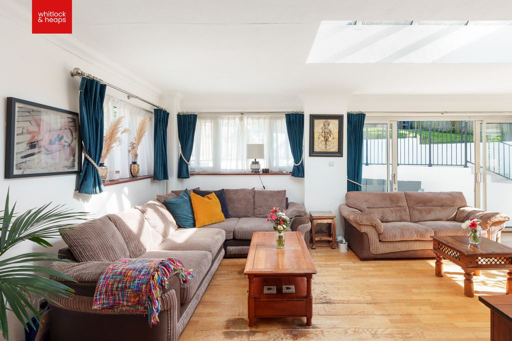 Property photo 3 of 30