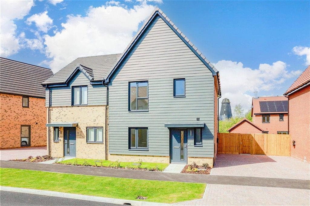 Property photo 1 of 6 Front