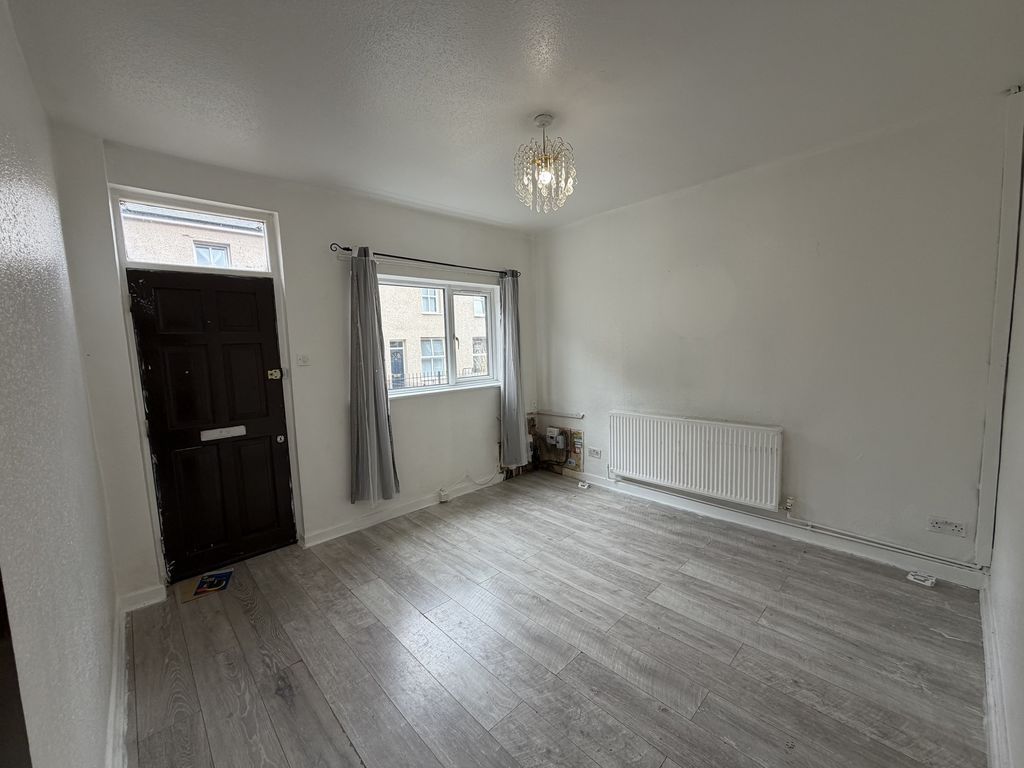 Property photo 2 of 14 Photo 7