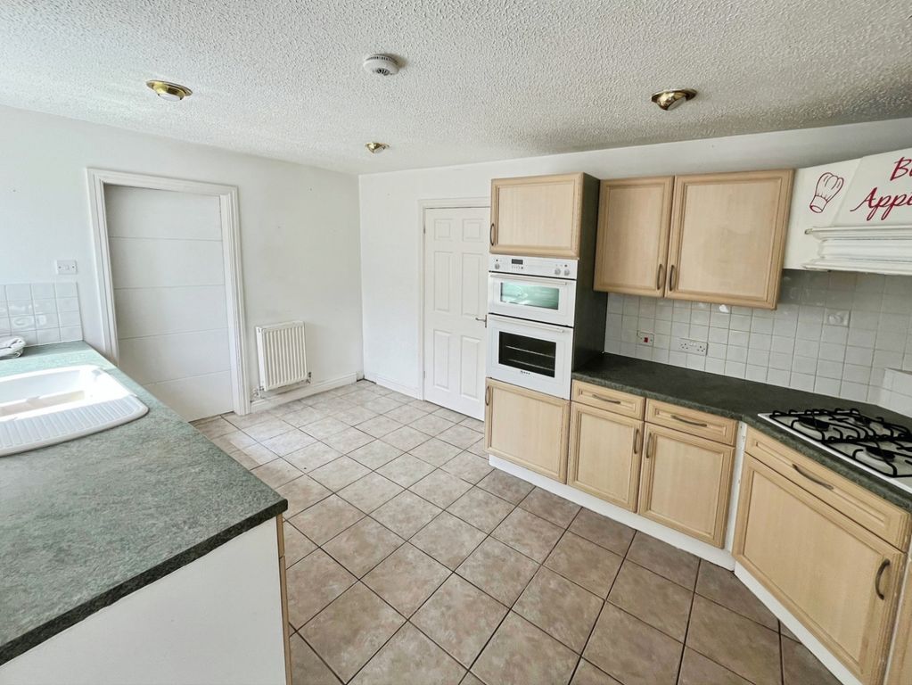 Property photo 3 of 17 Pbox-Img.Jpg