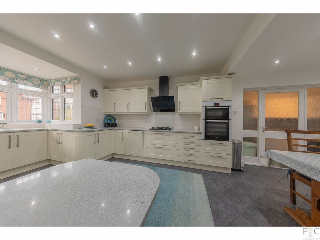Additional image 17 of 6 bed detached house for saleMeadowcourt Road, Leicester LE2