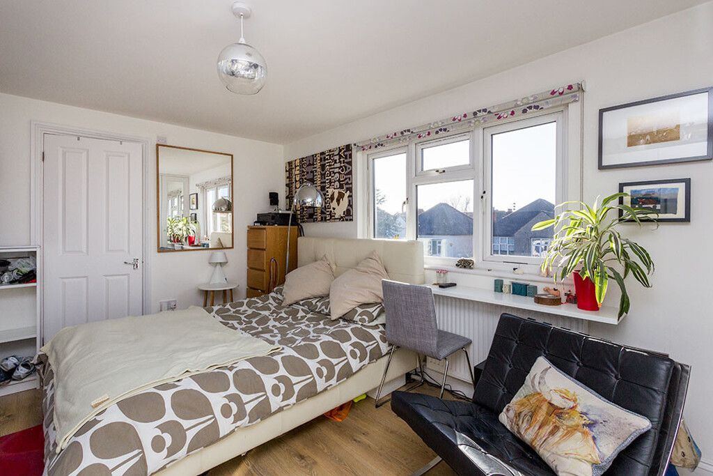 Property photo 1 of 6 1