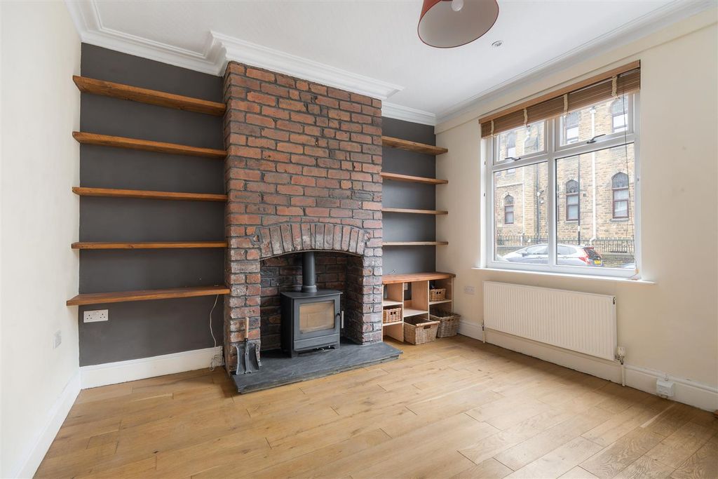 Property photo 2 of 18 Untitled (4 Of 18).Jpg