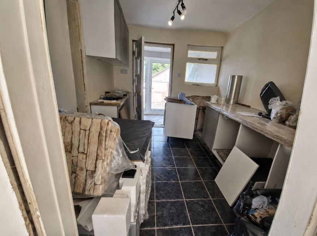 Property photo 3 of 13 Photo 3