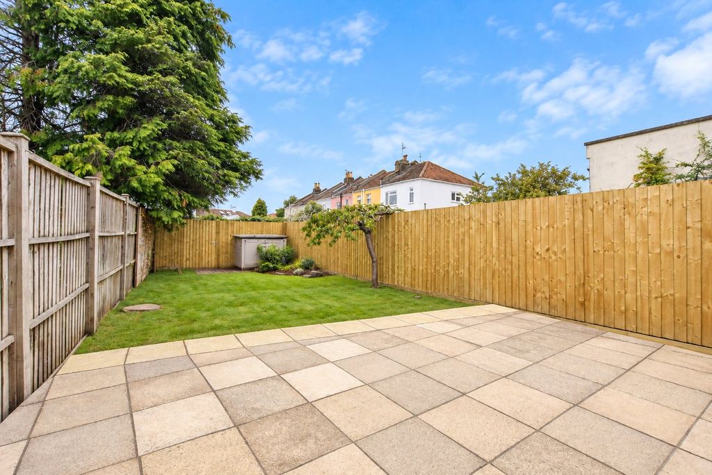 Property photo 3 of 10 Picture No. 04