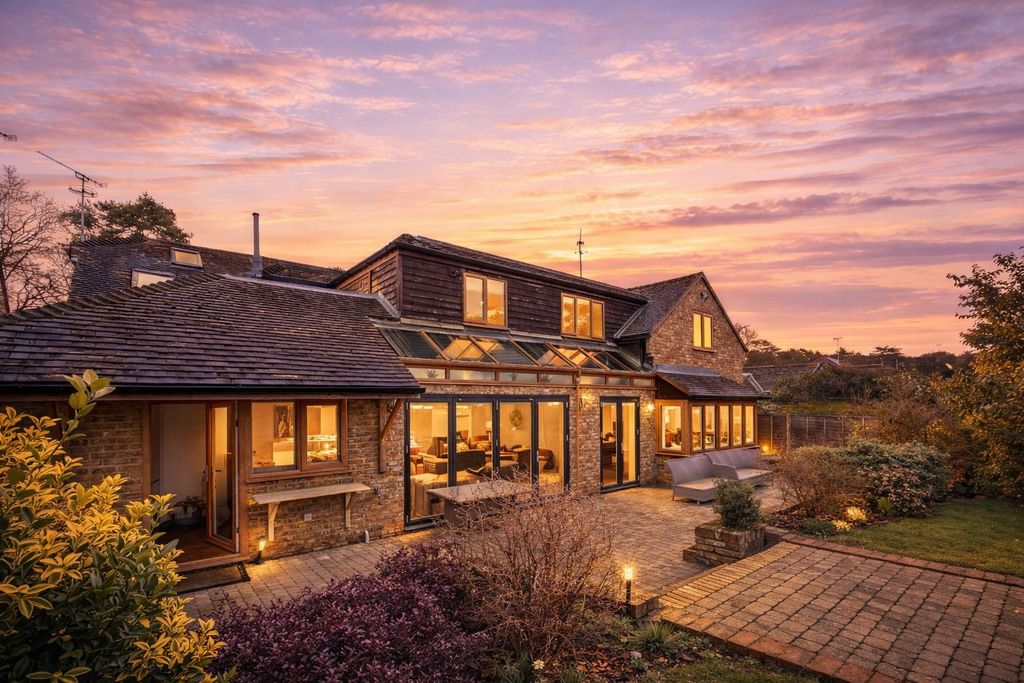 Property photo 1 of 39 4908202