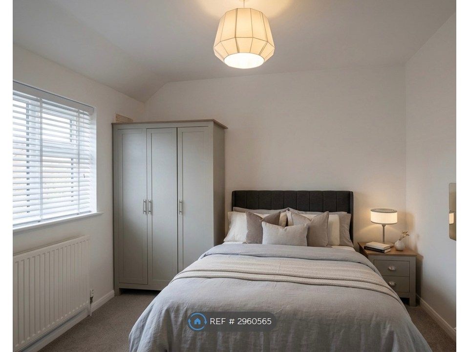 Property photo 1 of 16 Bedroom 1