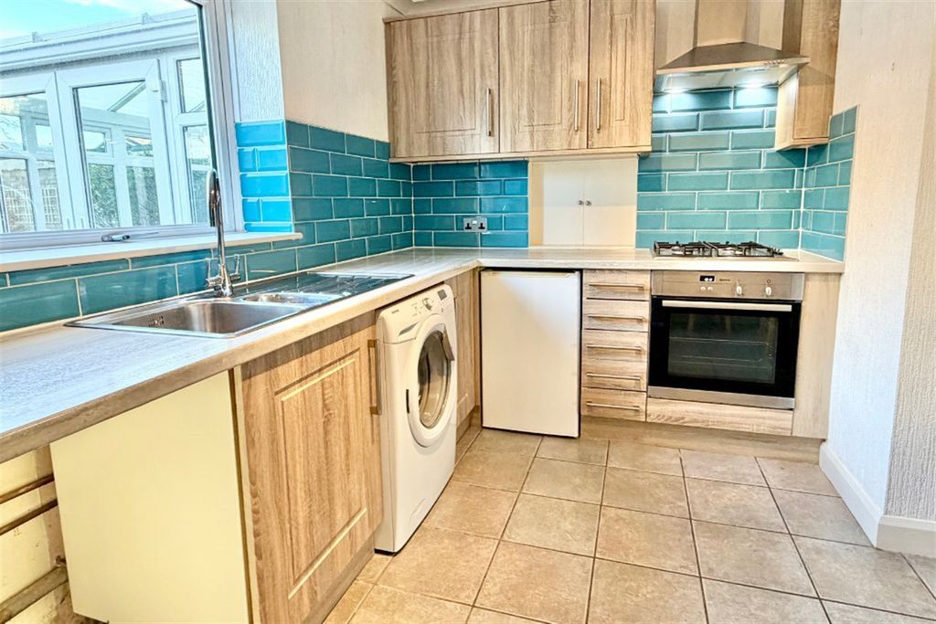 Property photo 2 of 25 (Main)