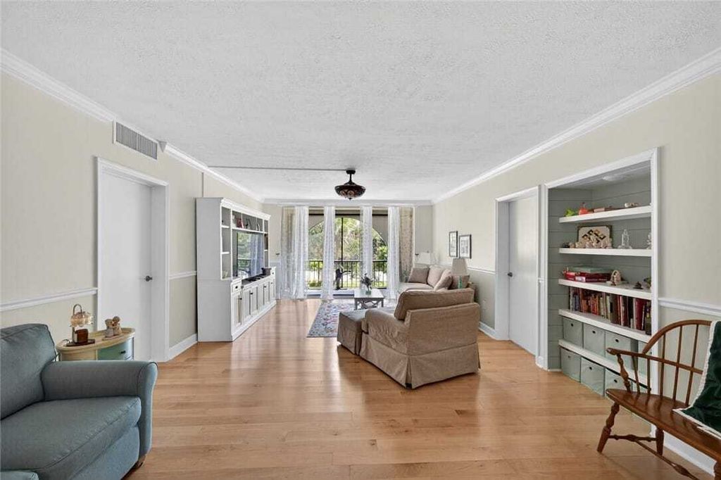 Property photo 3 of 31 <Alttext/>
