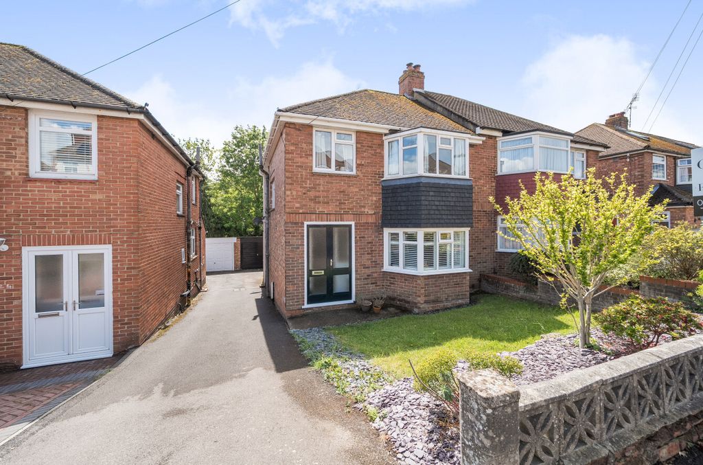 Property photo 1 of 11 1456266-1-6A05dcc...