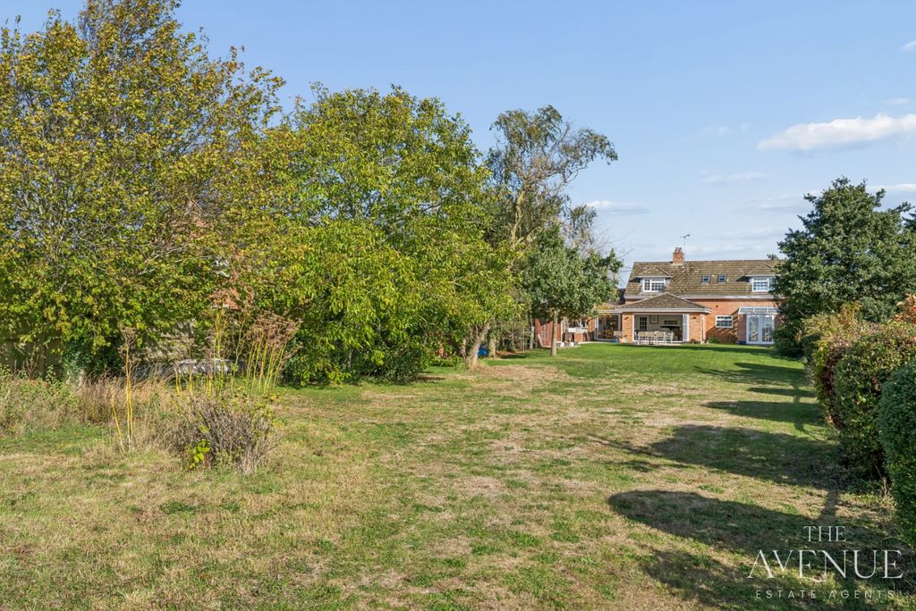 Property photo 1 of 26 4951702