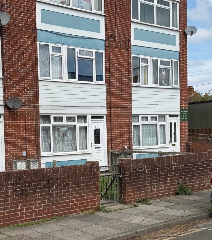Property photo 1 of 11
