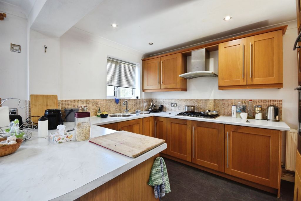 Property photo 3 of 15