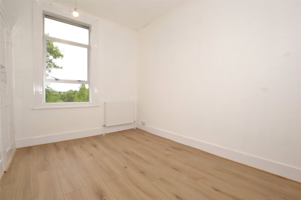 Property photo 2 of 8 Picture No. 02