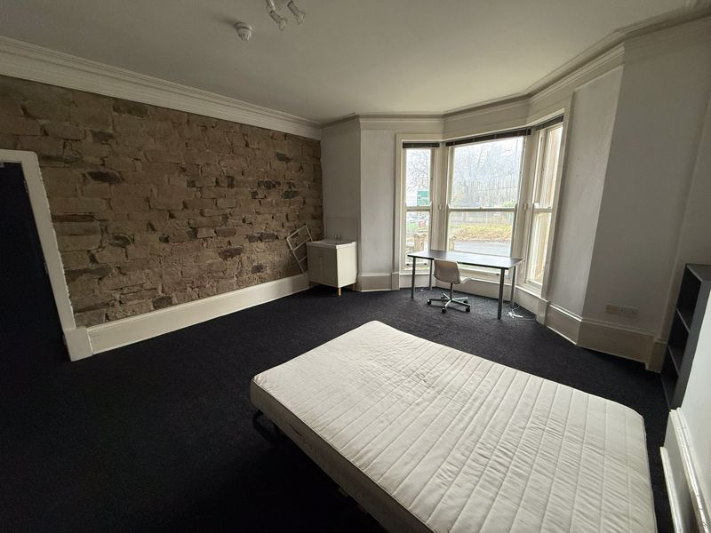 Property photo 3 of 12 Photo 2