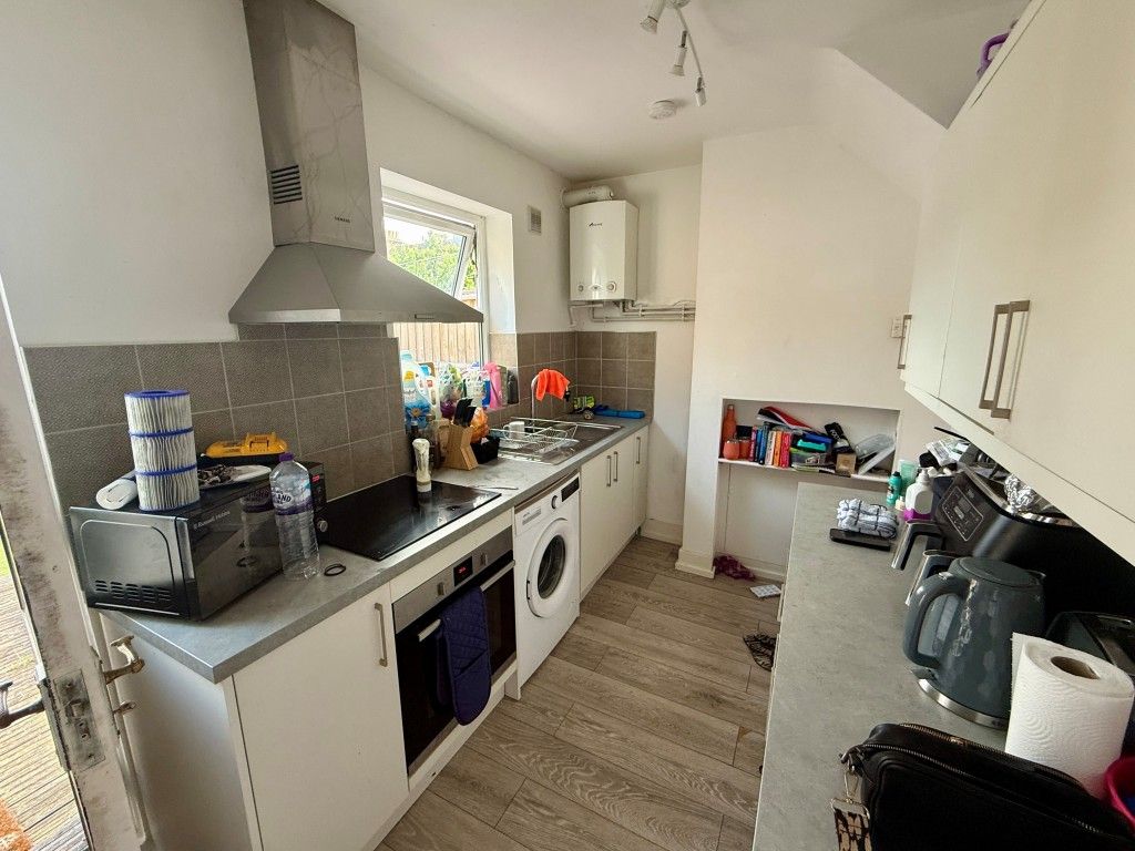 Property photo 3 of 19 1 Mays Road - Kitchen