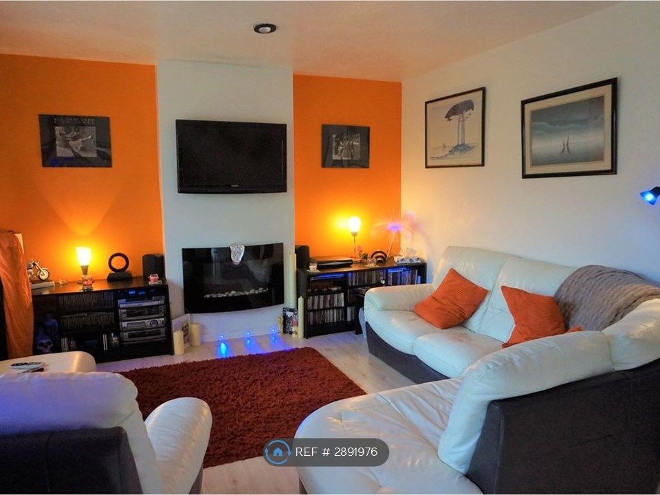 Property photo 3 of 9