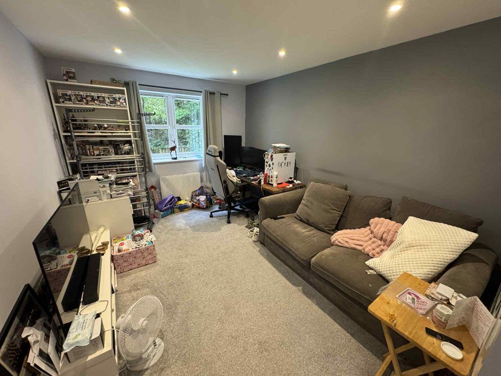 Property photo 2 of 8